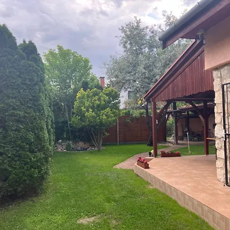 Toserdei Vendeghaz *