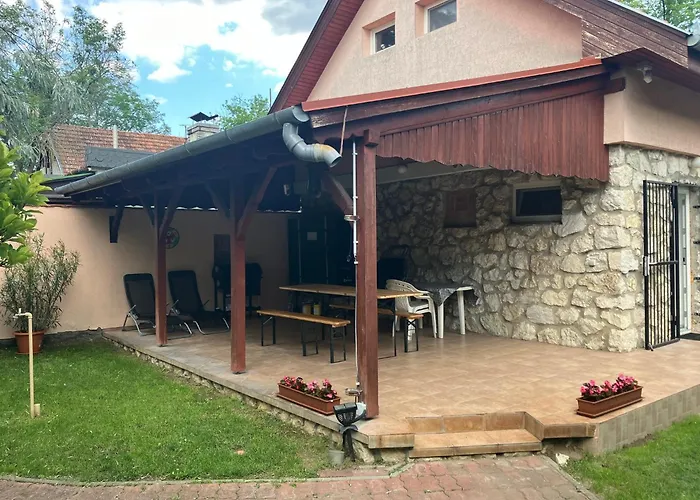 Apartament Toserdei Vendeghaz *