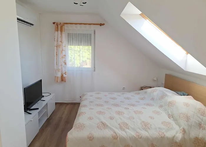 Toserdei Vendeghaz Apartament Lakitelek